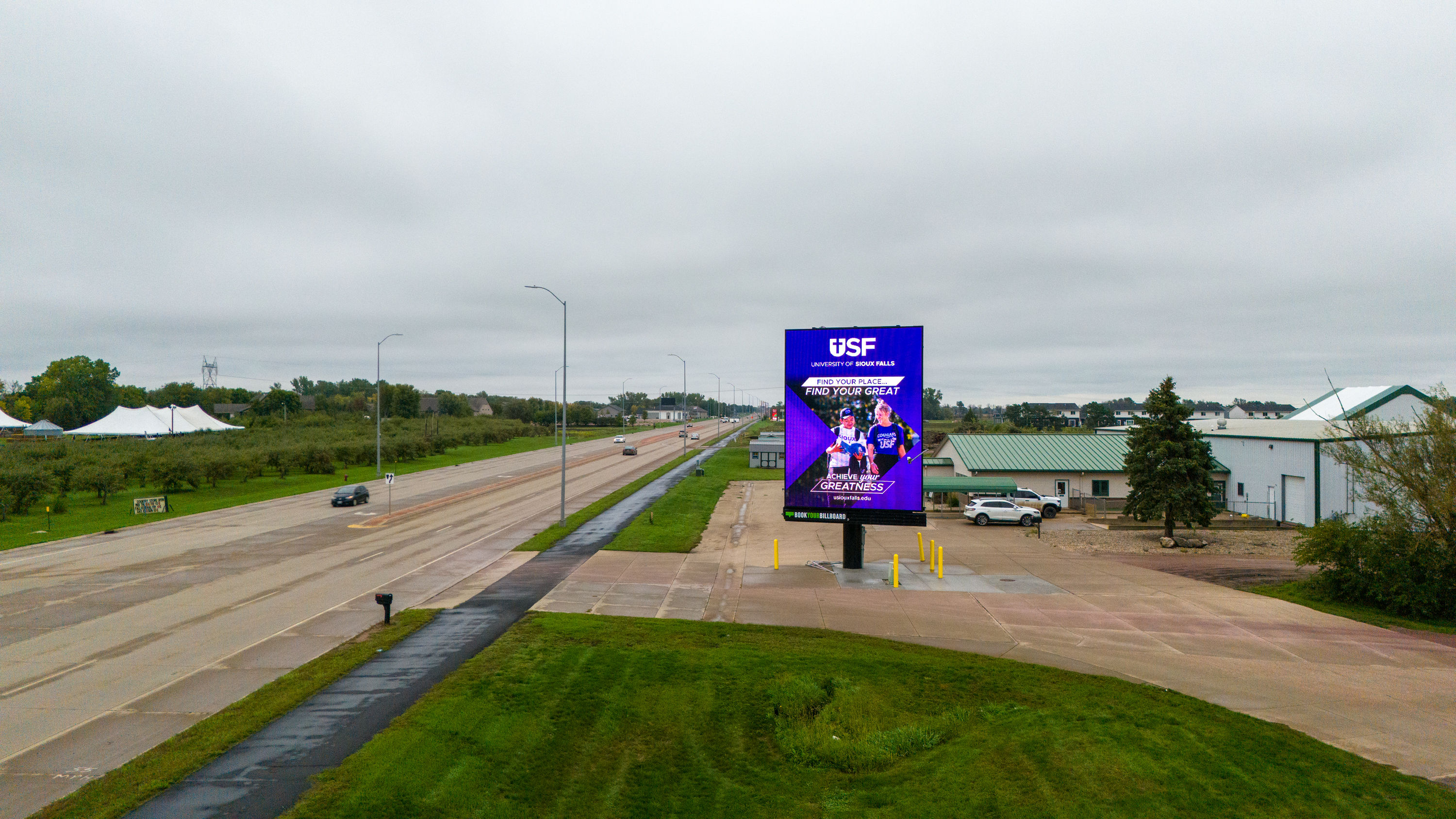 BYB billboard in Harrisburg: Highway 115 · South-facing display